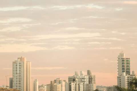Calor de at&eacute; 34 &deg;C e tempo seco marcam segunda-feira em Mato Grosso do Sul 