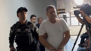 Homem que sequestrou e tentou matar a ex-esposa enfrenta primeira audi&ecirc;ncia