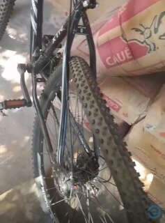 Jovem morre e filho de vereador fica ferido em acidente entre moto e bicicleta