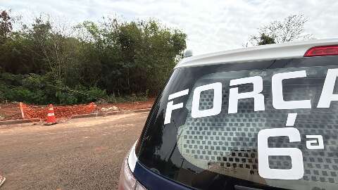 Rapaz foge ap&oacute;s esfaquear pai e acaba morto ao reagir &agrave; abordagem da PM