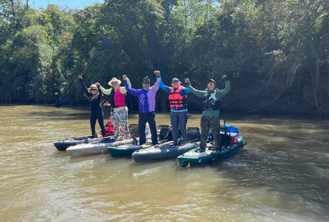 Mulherada fez pescaria de caiaque por 54 km no Rio Aquidauana