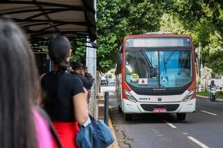 Juiz manda prefeitura reajustar tarifa t&eacute;cnica de &ocirc;nibus para R$ 7,79 na Capital