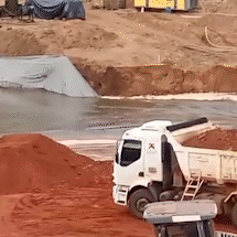 Constru&ccedil;&atilde;o de ponte sufoca o Rio Aquidauana com terra e sedimentos