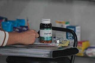 Pol&iacute;cia investiga participa&ccedil;&atilde;o de m&eacute;dicos em esquema de venda de emagrecedores