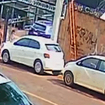Escada escorrega e trabalhador despenca de 5 metros durante servi&ccedil;o em poste