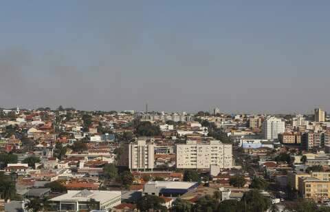 Inmet faz 3 alertas em MS: vendaval, decl&iacute;nio de temperatura e baixa umidade
