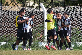 N&aacute;utico e Corumbaense largam na frente nas semifinais do Sub-15