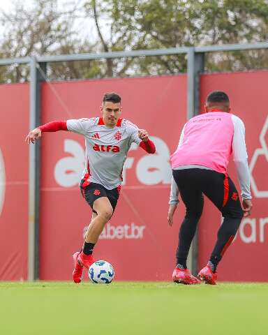 Tr&ecirc;s partidas de times em busca de recupera&ccedil;&atilde;o agitam o s&aacute;bado no Brasileir&atilde;o