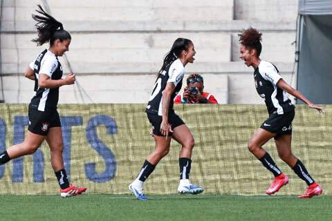Corinthians e Cruzeiro vencem e abrem vantagem nas semis do Brasileir&atilde;o Feminino