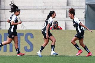 Corinthians e Cruzeiro vencem e abrem vantagem nas semis do Brasileir&atilde;o Feminino