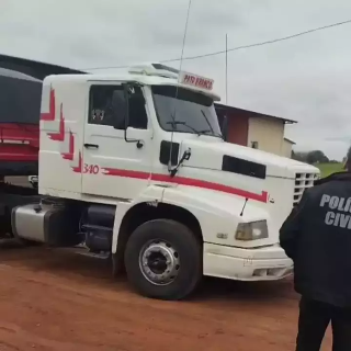 Ciclista morre atropelada por caminh&atilde;o enquanto ia para o trabalho