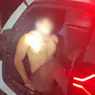 Homem &eacute; flagrado se masturbando em campus da UFMS 