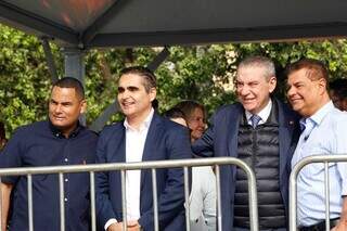 Prefeita celebra recorde de participa&ccedil;&atilde;o no desfile de anivers&aacute;rio da Capital