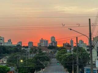 Temperatura chega aos 35&deg;C e 39 cidades est&atilde;o sob alerta de temporal