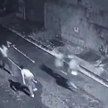 Quatro homens espancaram rapaz at&eacute; a morte ap&oacute;s briga durante bebedeira