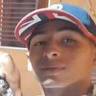 &ldquo;Eles destru&iacute;ram uma fam&iacute;lia&rdquo;, diz irm&atilde; de jovem assassinado a facadas