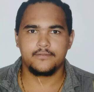 Ap&oacute;s estuprar e matar menina, suspeito passou a tarde com o pai da v&iacute;tima