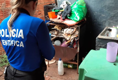 Adolescente de 14 anos &eacute; internada ap&oacute;s ter corpo incendiado