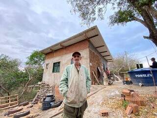 Projeto entrega primeiras casas sustent&aacute;veis a ribeirinhos no Pantanal