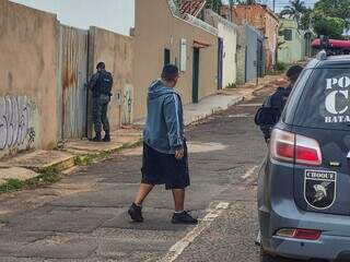 Vizinhos relatam abandono e brigas na casa onde crian&ccedil;a foi estuprada e morta 