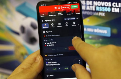 Maioria dos leitores v&ecirc; populariza&ccedil;&atilde;o das bets entre jovens como risco de v&iacute;cio