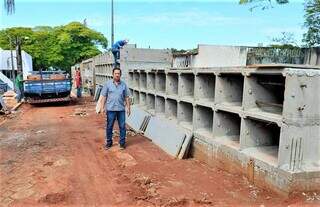 Projeto de lei propõe verticalizar sepultamentos em cemitérios Projeto de lei propõe verticalizar sepultamentos em cemitérios