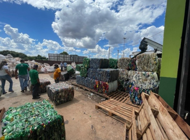 Estado lan&ccedil;a selo in&eacute;dito de sustentabilidade em res&iacute;duos s&oacute;lidos