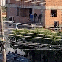 Treinamento do Choque re&uacute;ne fuma&ccedil;a e pneus em pr&eacute;dio no S&atilde;o Francisco