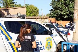 Falsos policiais invadem casa e executam homem com mais de 10 tiros