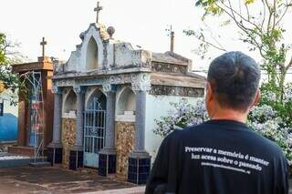 Passeio em cemit&eacute;rio revelou mais que o medo dos anjos e mausol&eacute;us