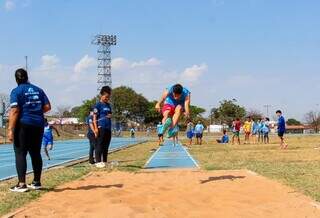 Treinamento fortalece atletas paral&iacute;mpicos de MS para torneio em SP