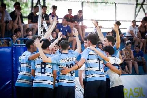 Time de S&atilde;o Jos&eacute; dos Pinhais vence Campeonato Brasileiro de Voleibol na Capital