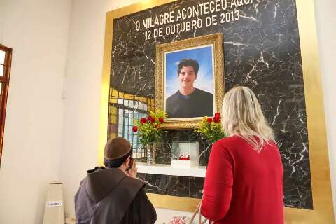 Ap&oacute;s 5 meses, Vaticano vai canonizar Carlo Acutis nesta semana