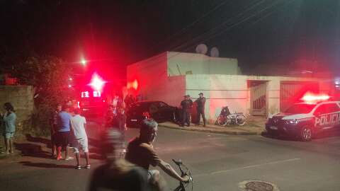 Homem inconformado com t&eacute;rmino tenta atropelar e matar a companheira