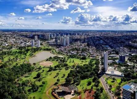Prefeitura inicia revis&atilde;o do plano de arboriza&ccedil;&atilde;o com cinco anos de atraso