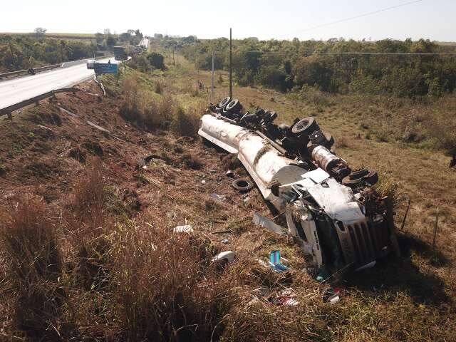 Empresa leva multa de R$ 112,6 mil ap&oacute;s derramar diesel em rodovia