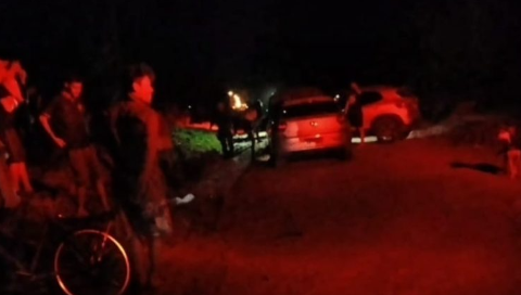 Atiradores invadem bairro e matam homem na fronteira