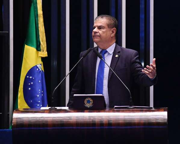 Senador prev&ecirc; mais san&ccedil;&otilde;es dos EUA se Brasil recorrer &agrave; Lei da Reciprocidade