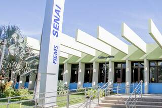 Fiems volta atr&aacute;s e desiste de fechar escola de cursos em Corumb&aacute;