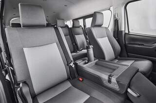 Toyota Hiace estreia no Brasil com DNA da Hilux 