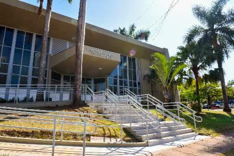 Ap&oacute;s quase 30 anos, Teatro Jos&eacute; Oct&aacute;vio Guizzo reabre no Pa&ccedil;o Municipal