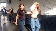 Suspeitos de execução em conveniência se entregam após fotos divulgadas