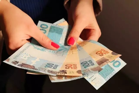 Trabalhadores de MS ainda t&ecirc;m R$ 1,9 mi do abono salarial para sacar
