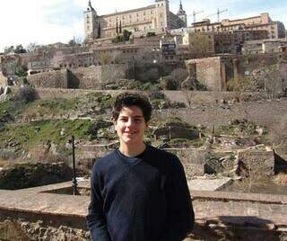 Do computador ao altar: a vida do jovem Carlo Acutis at&eacute; &agrave; santidade