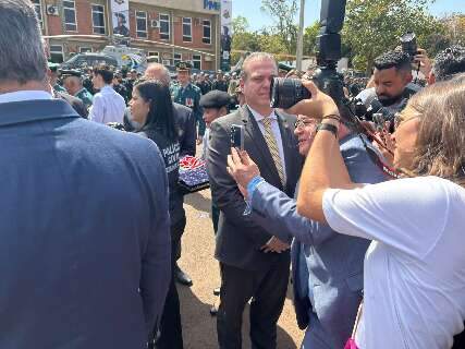 Desembargador paparazzi avisa que este ano n&atilde;o sai concurso
