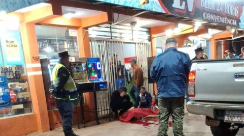 Homem com passagens pela pol&iacute;cia &eacute; executado em frente a conveni&ecirc;ncia