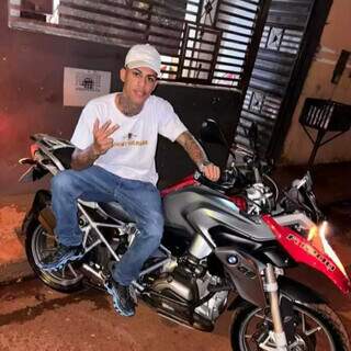 Preso por morte em tabacaria também é suspeito de assassinato em 2022 Preso por morte em tabacaria também é suspeito de assassinato em 2022
