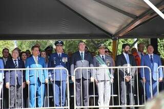 Veja como Riedel, militares e estudante abriram desfile de 7 de setembro Veja como Riedel, militares e estudante abriram desfile de 7 de setembro