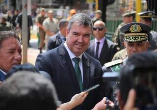 De novo sem avi&otilde;es, desfile de Independ&ecirc;ncia re&uacute;ne 14 mil pessoas na Capital