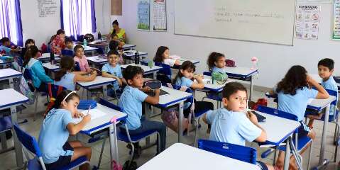 Com ar-condicionado, horta e at&eacute; colmeia, escola p&uacute;blica vira modelo na Capital